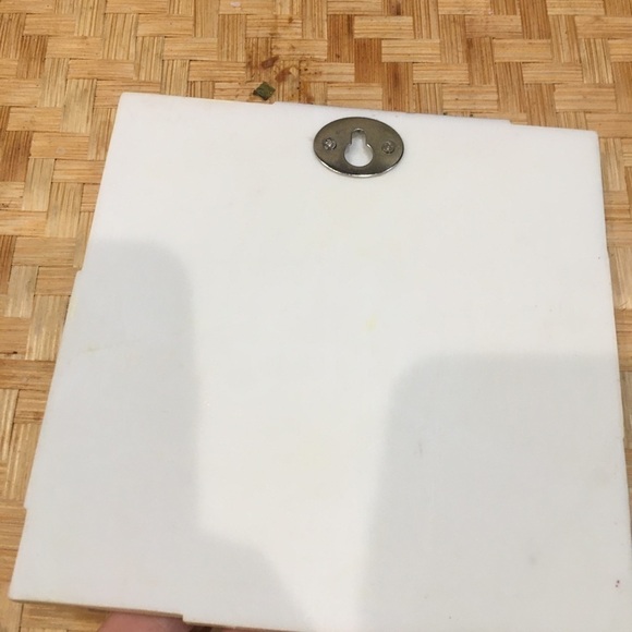 KATHRYN WHITE 3D ART TILE. Floral ceramic tile by artist KATHRYN WHITE - Picture 4 of 6